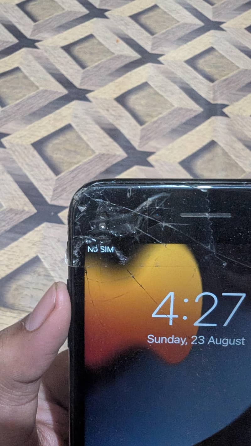 Apple iPhone 7 Plus 2