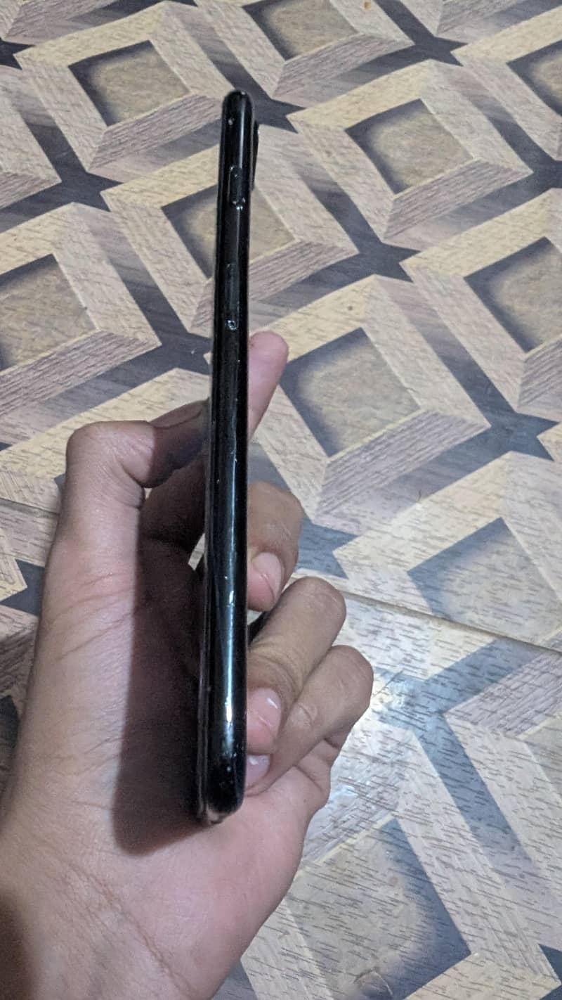 Apple iPhone 7 Plus 4