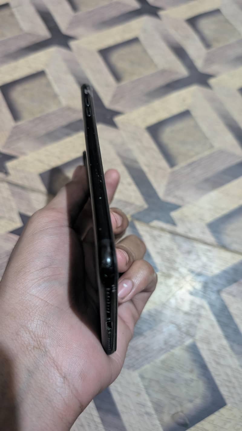 Apple iPhone 7 Plus 5