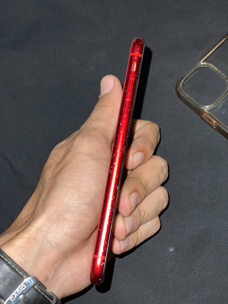 Apple iPhone 11 3