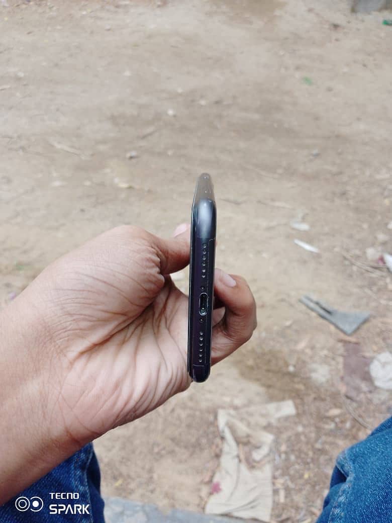 Apple iPhone 11 2