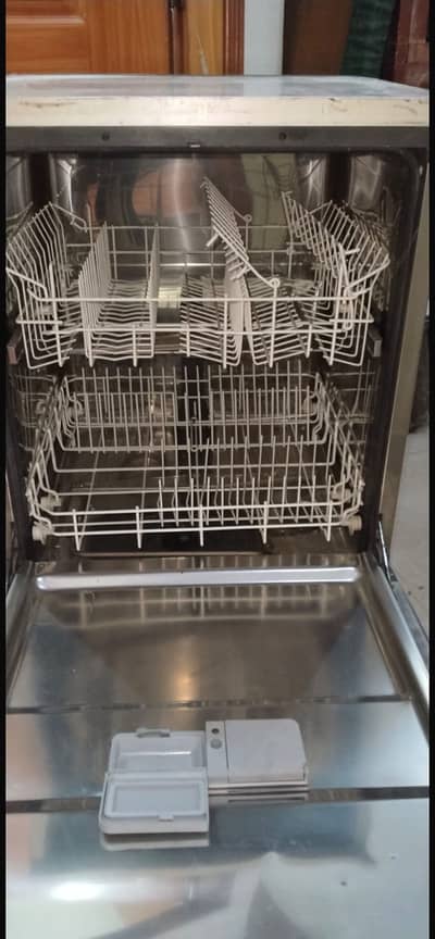 Brand new dishwasher Germany ka ha