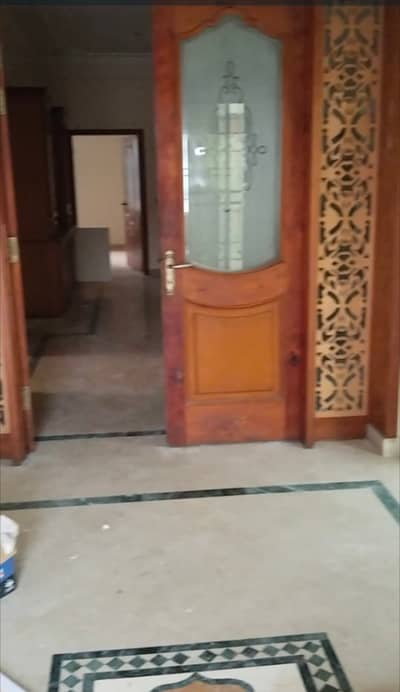 1 KANAL LOWER PORTION WITH SOLAR FOR RENT.