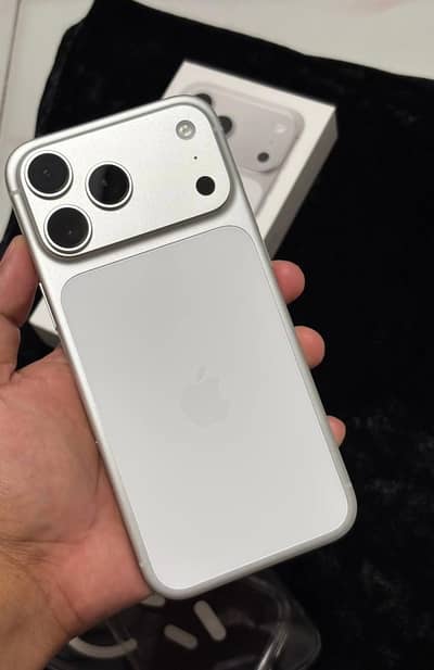 Apple iPhone 17 Pro 256gb Factory unlock physical+e. sim