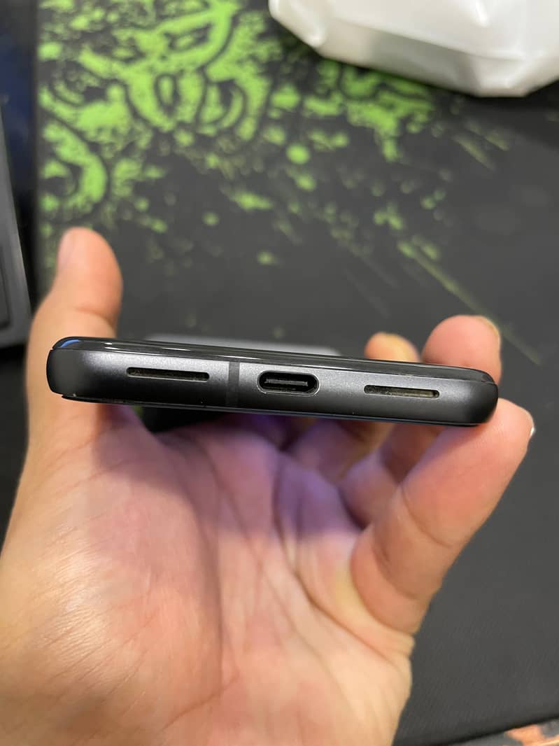 Google Pixel 8 4