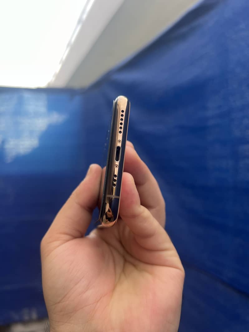 Apple iPhone 11 Pro 1