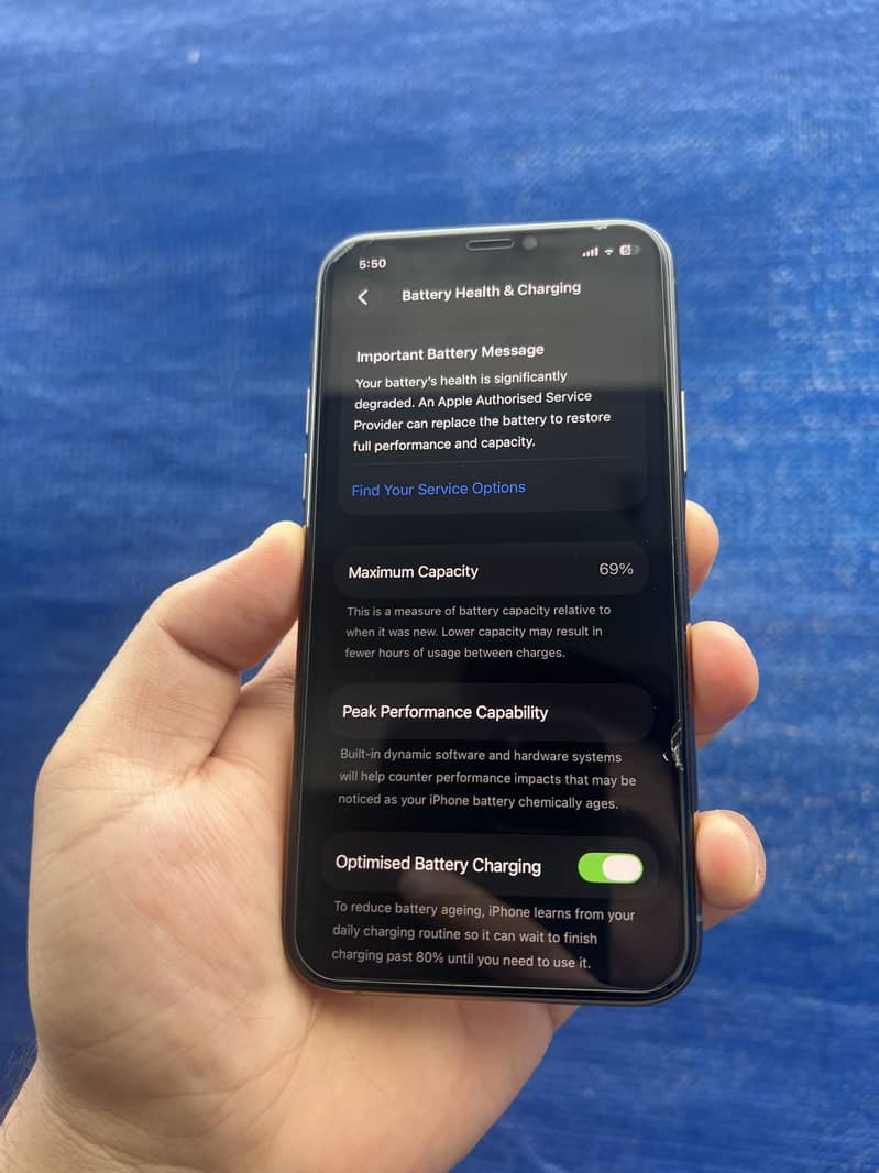 Apple iPhone 11 Pro 2