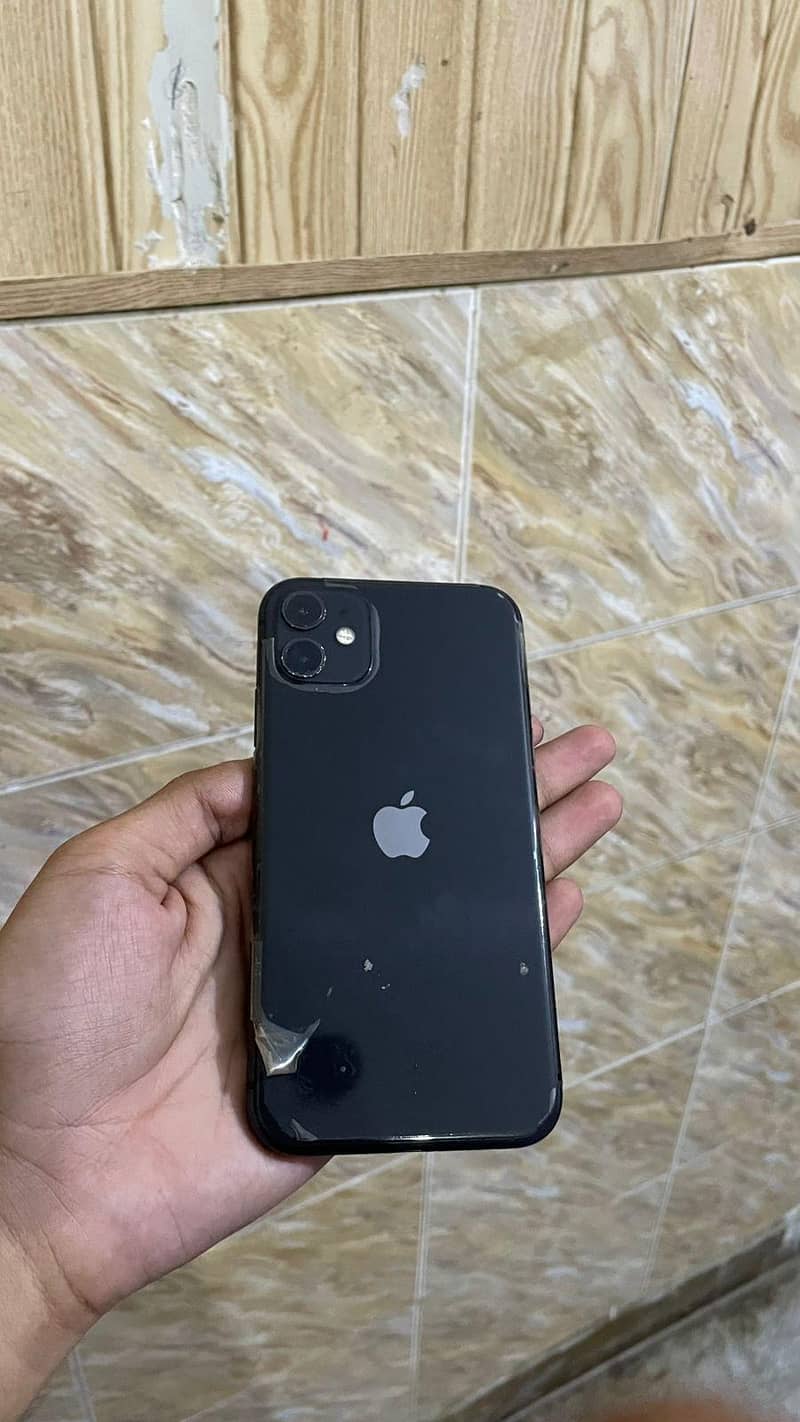 Apple iPhone 11 3