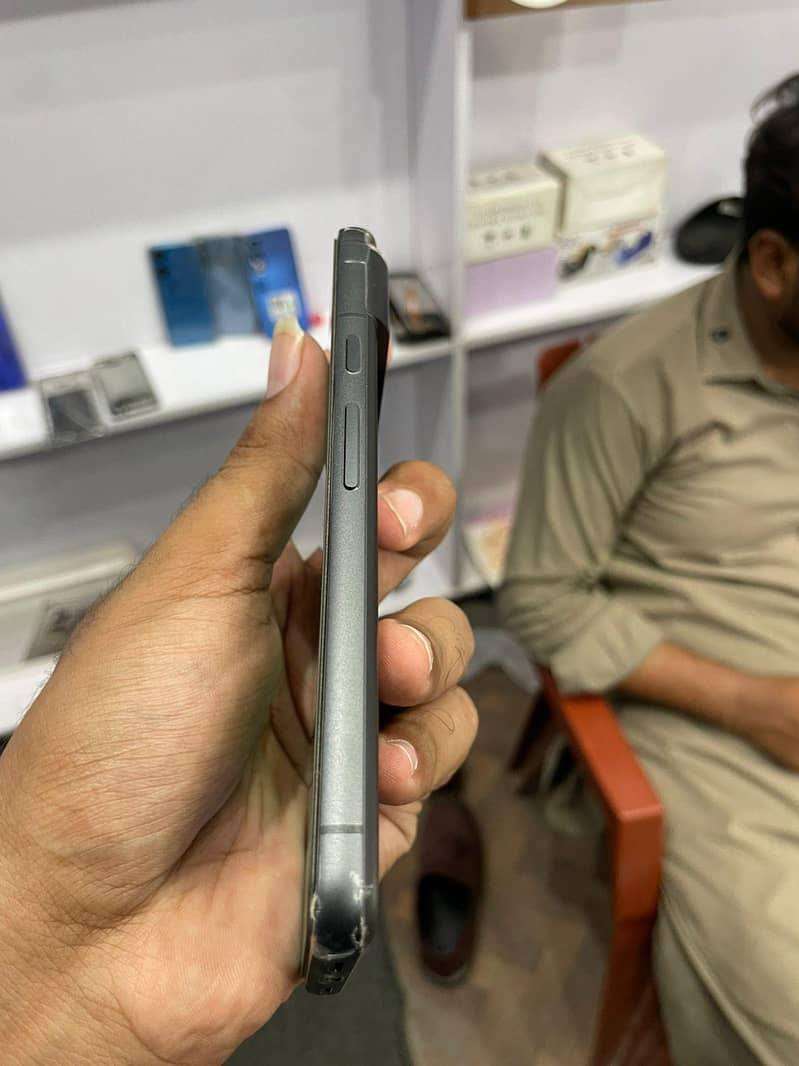 GOOGLE PIXEL 8 2