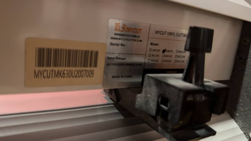 MYCUT vinyl cutting plotter 1