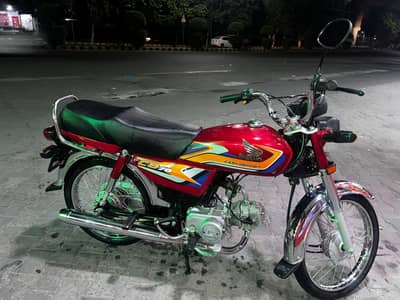 Honda CD 70 2025 Red