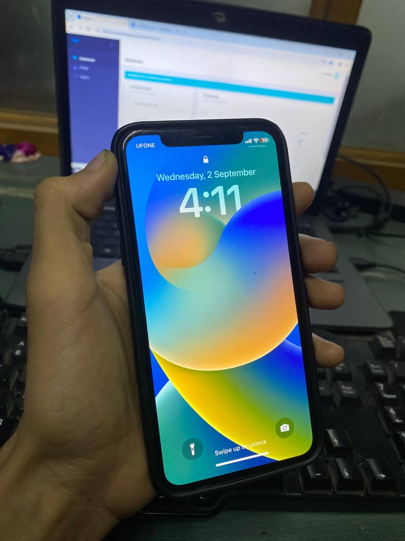 Apple iPhone X 0