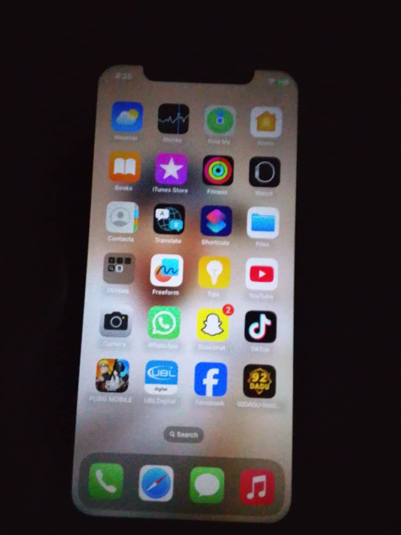 Apple iPhone 11 0