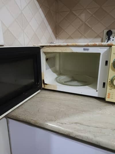 Microwave oven