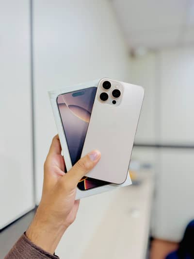 Apple iPhone 16 Pro Max