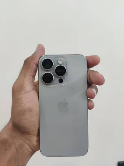 Apple iPhone 15 Pro 128GB Natural Titanium
