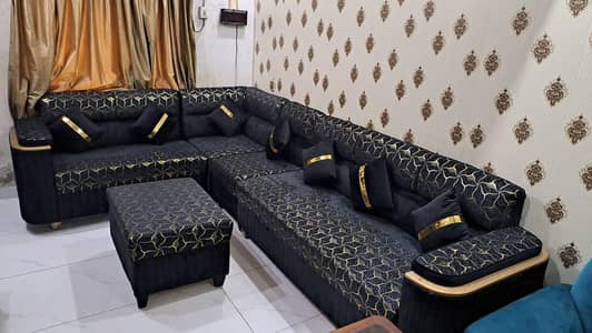 7 Seater Sofa like brand new good condition
