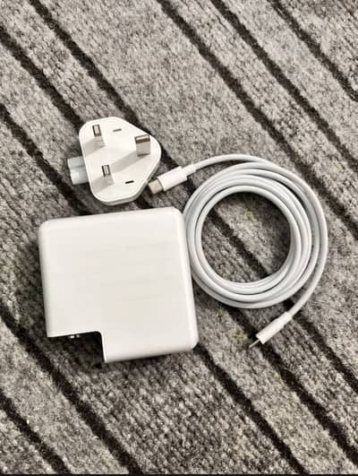 96W USB-C Fast Charger for MacBook - Bulk Stock