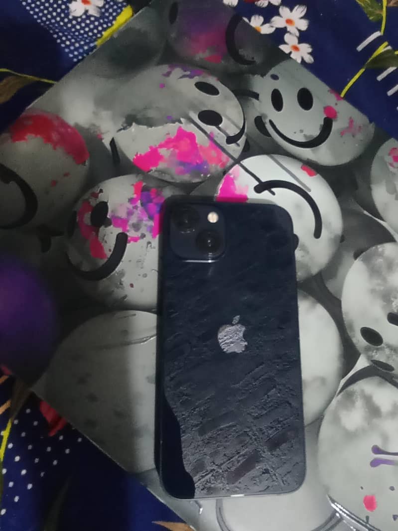 Apple iPhone 13 1