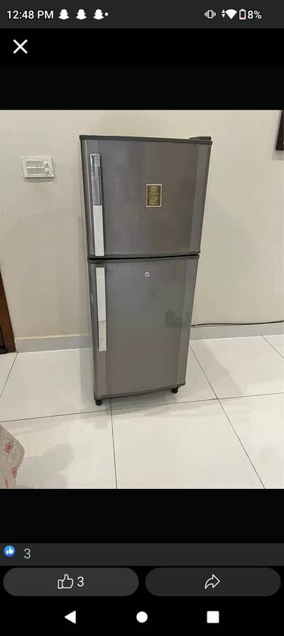 Dawalnce only fridge medium size totally geniune