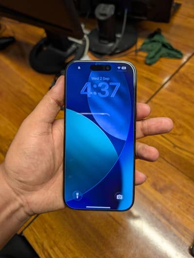 Apple iPhone 16 Pro Factory Unlocked LLA