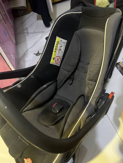 Baby Car Seat / Infant Car Seat – Good Condition
