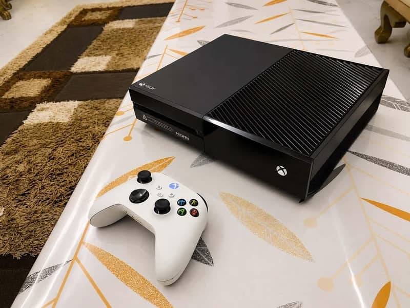 Xbox one 10/10 condition 2