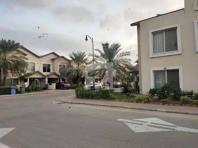 3 Bed DD Lounge 152 Square Yard Villa FOR SALE At Precicnt-11B (All Amenities Nearby) Heighted Location