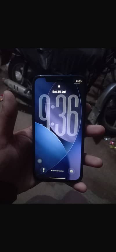 Apple iPhone 12