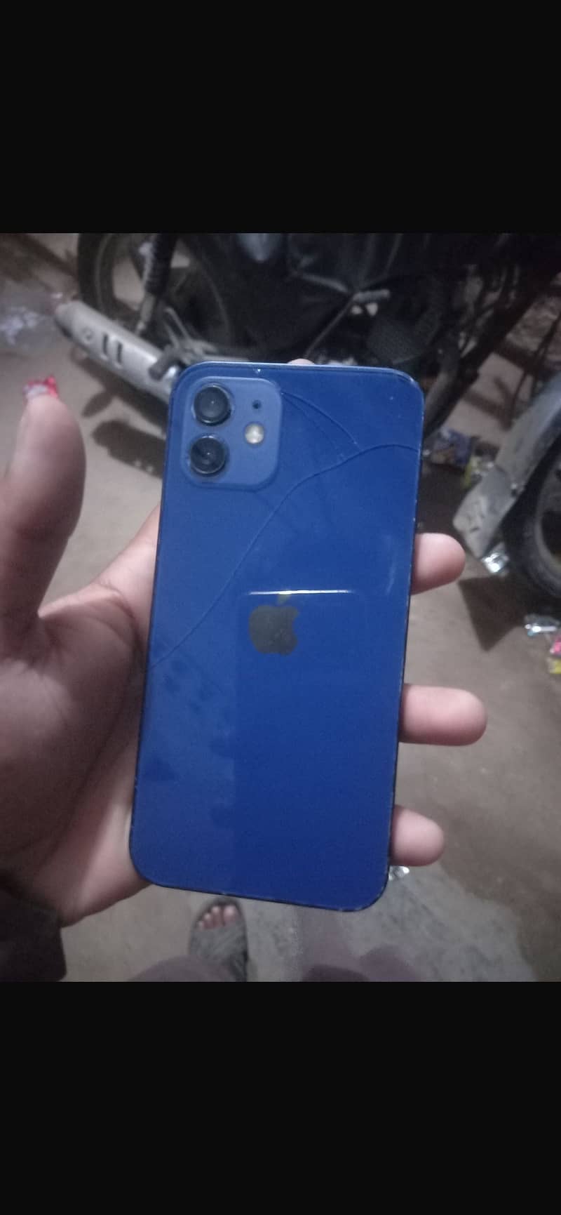 Apple iPhone 12 3