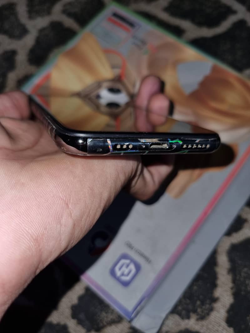 Apple iPhone XS 7