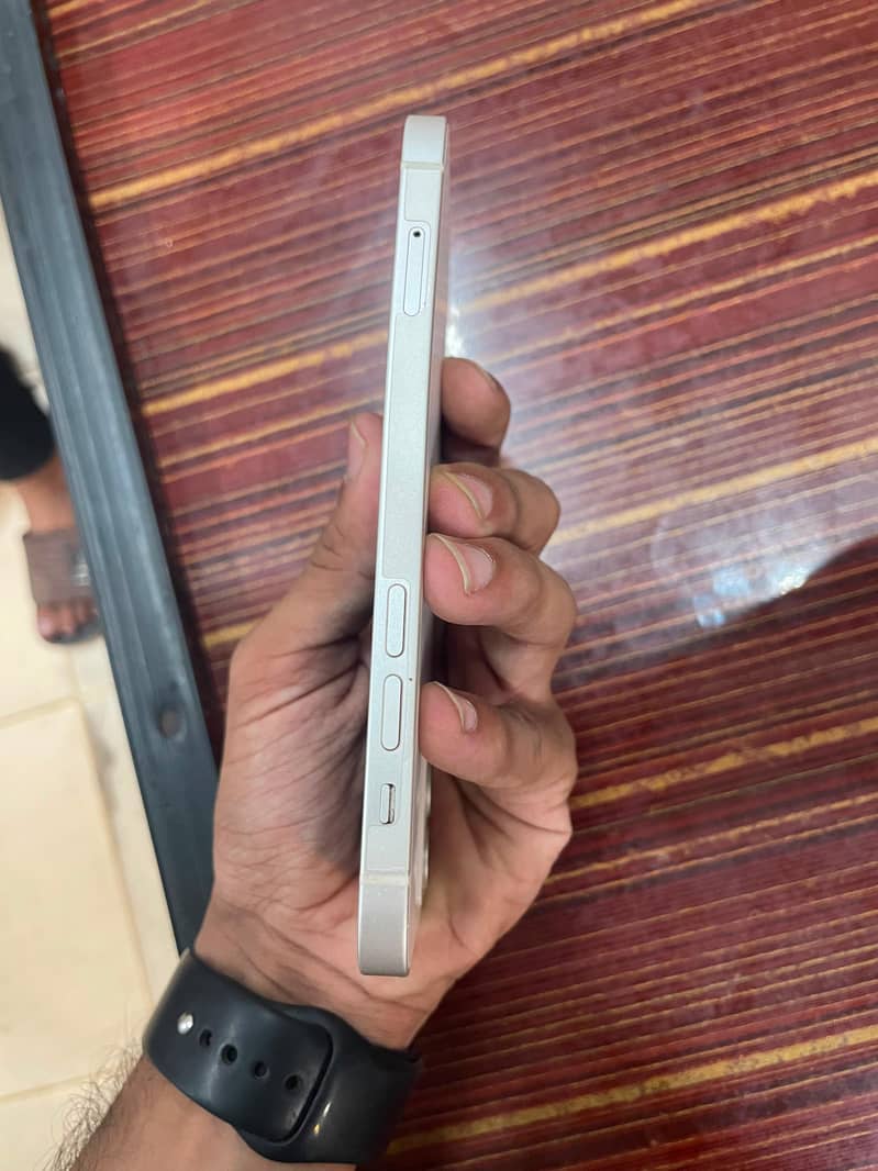 Apple iPhone 12 3