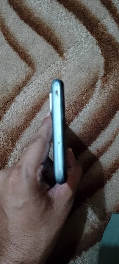 Vivo Y51s