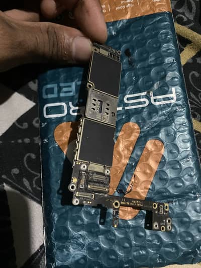 iPhone 6s board