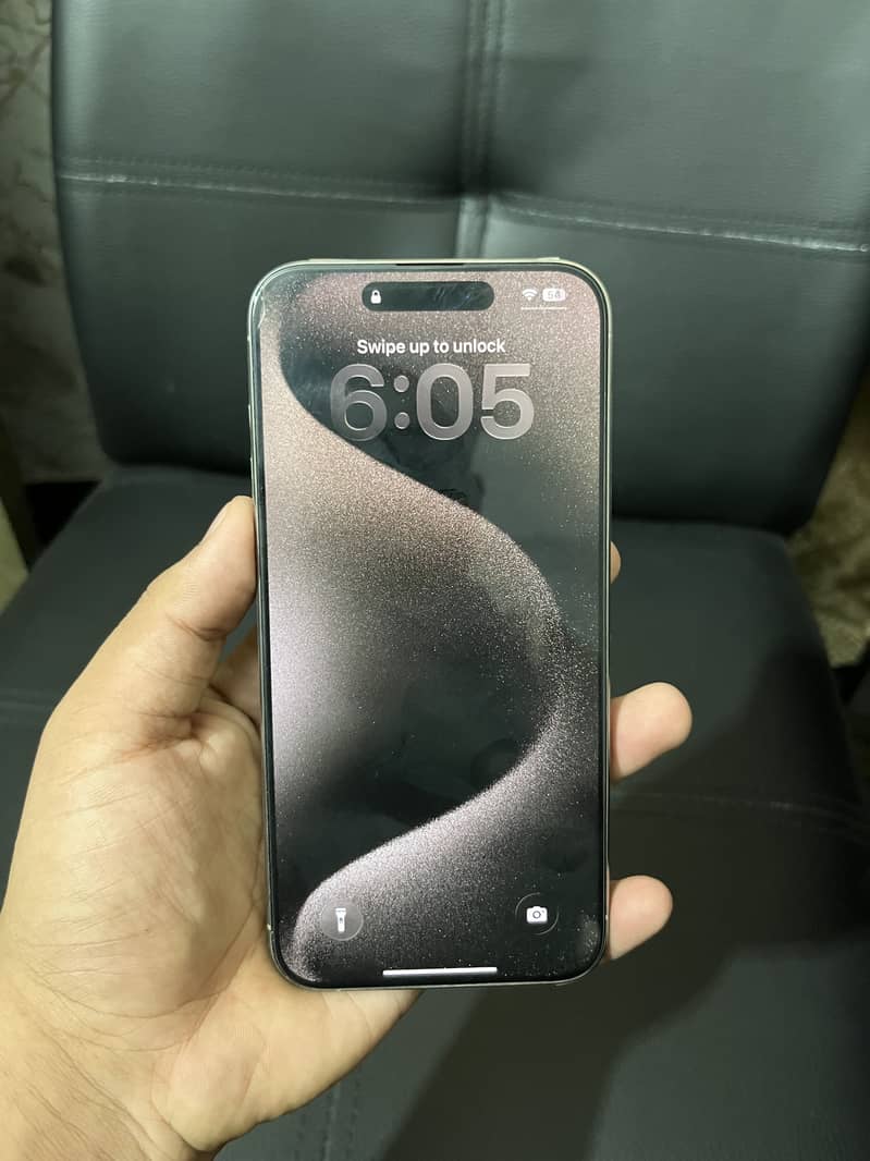 Apple iPhone 15 Pro Max 6