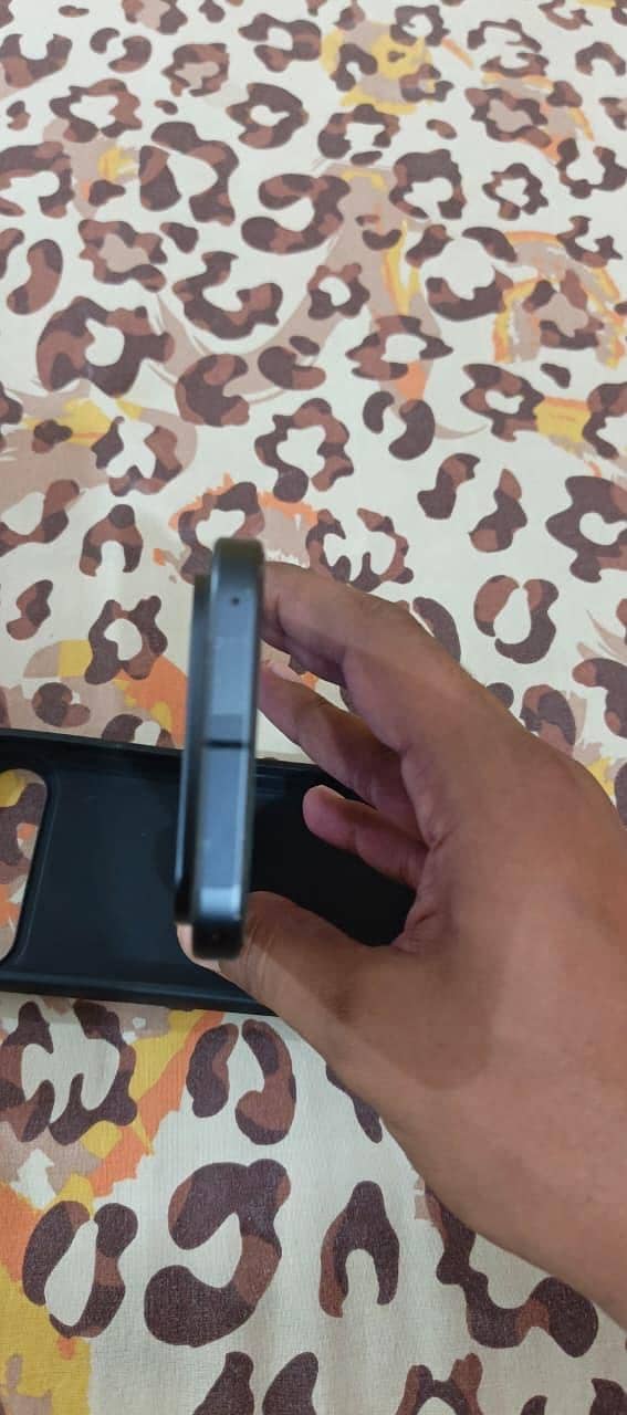 Google Pixel 9 Black 5
