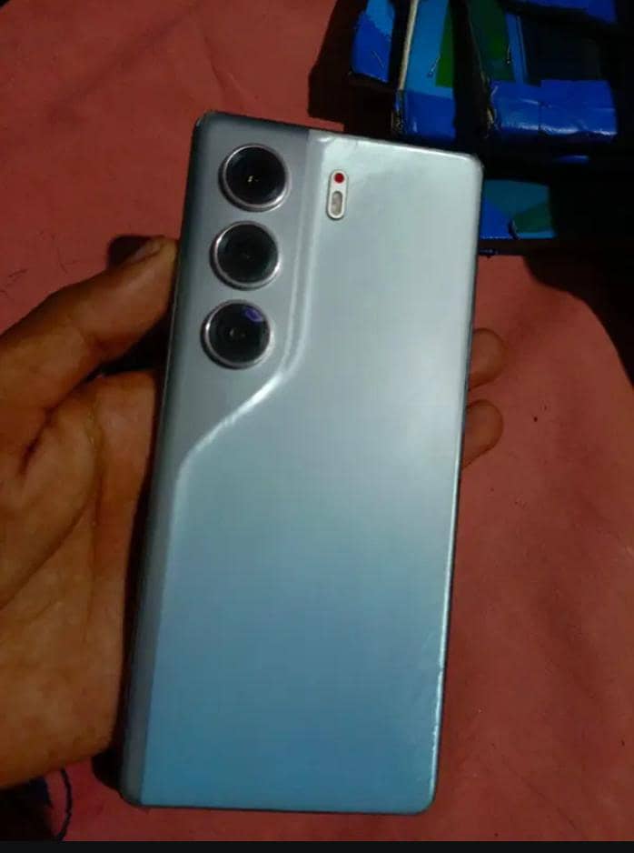 Tecno CAMON 40 4