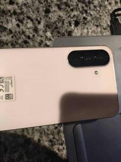 samsung a56 5G 12.256 1 month warranty may ha