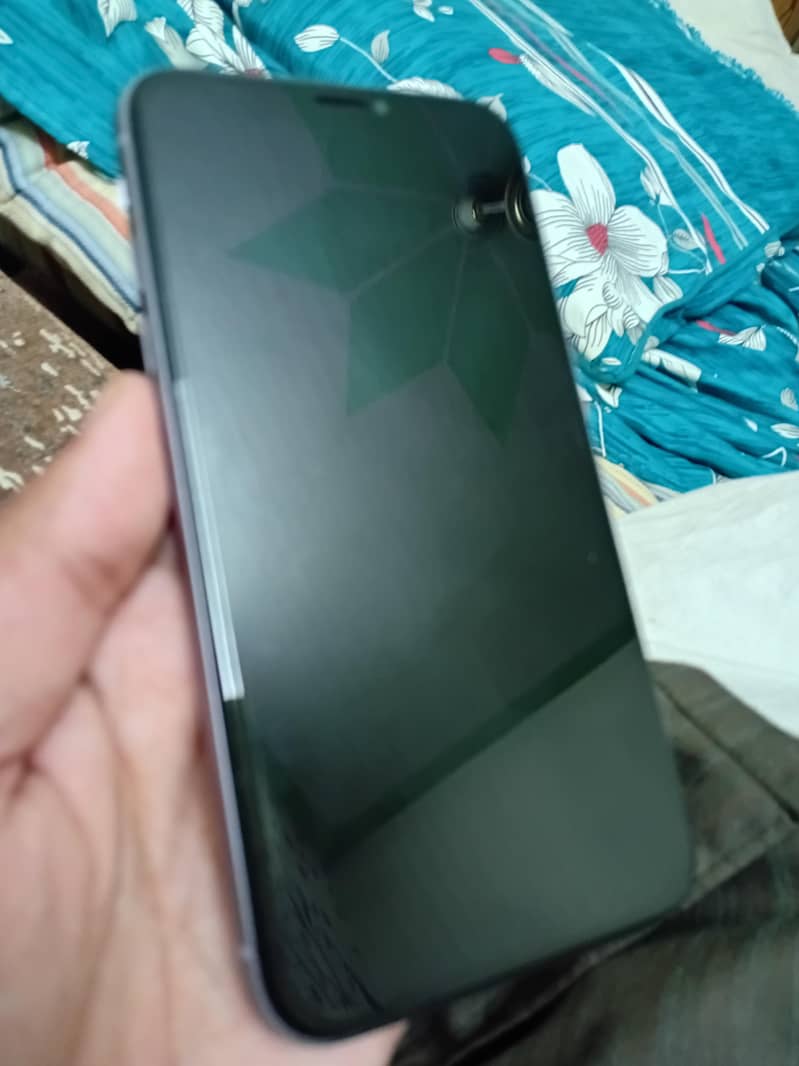 Apple iPhone 11 2