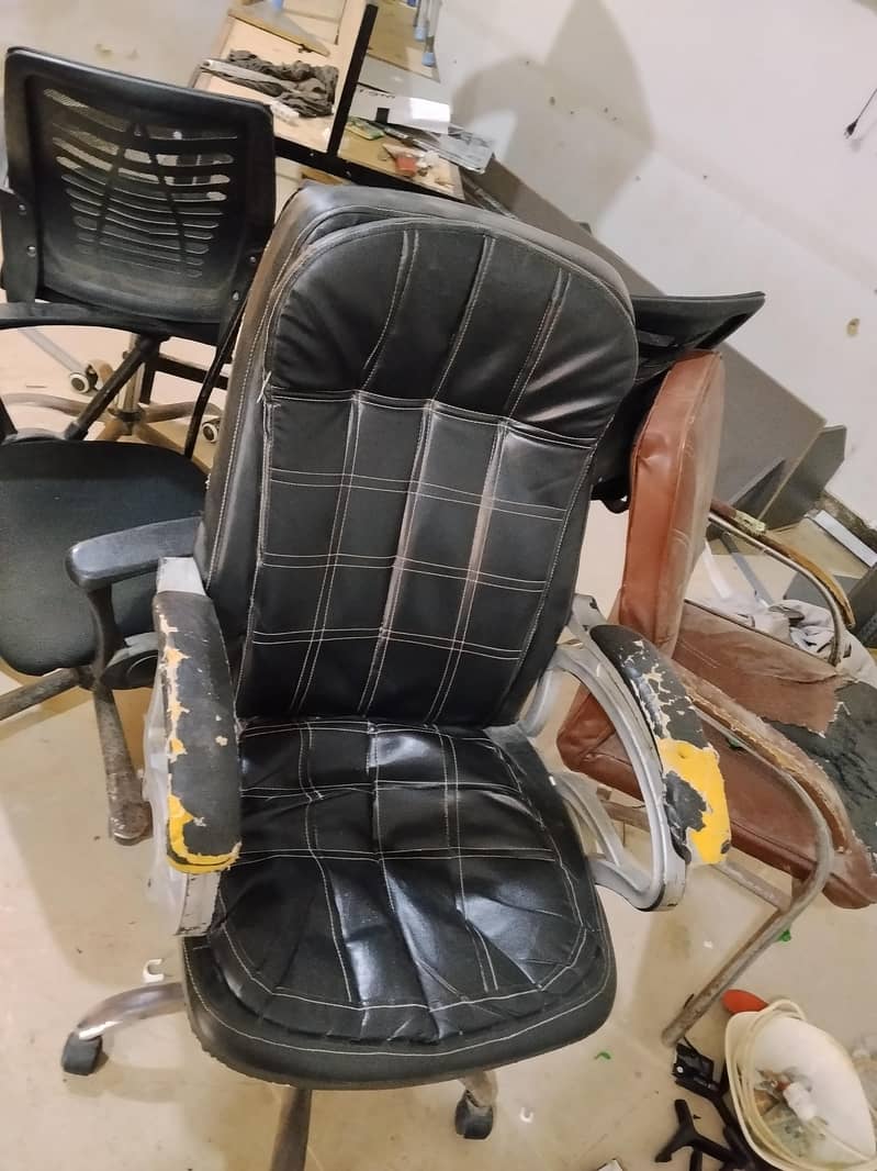 4 chairs 2