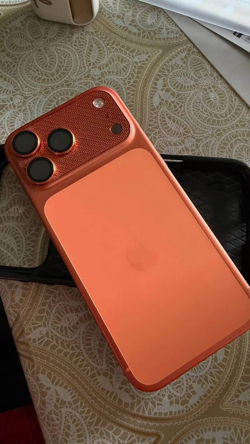Apple iPhone 17 Pro Max 1