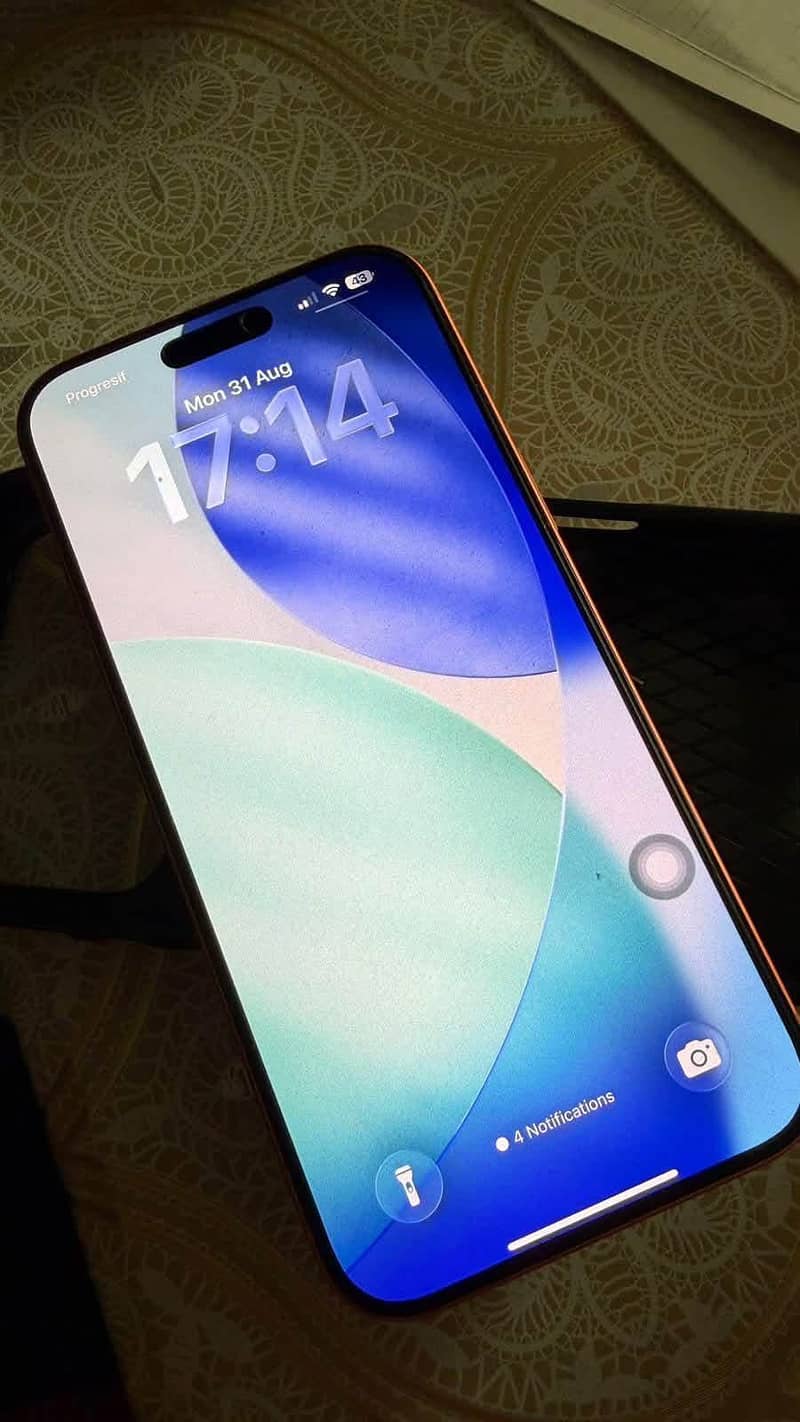 Apple iPhone 17 Pro Max 2