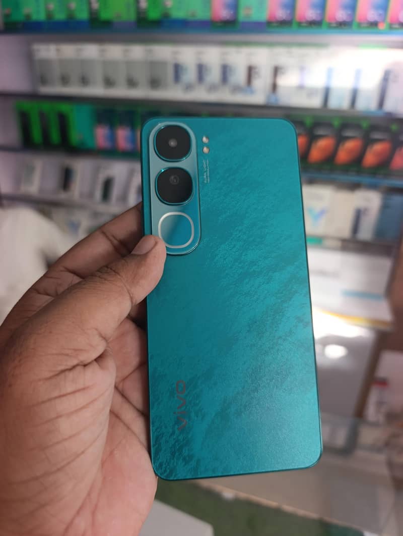 Y200 FULL BOX 3