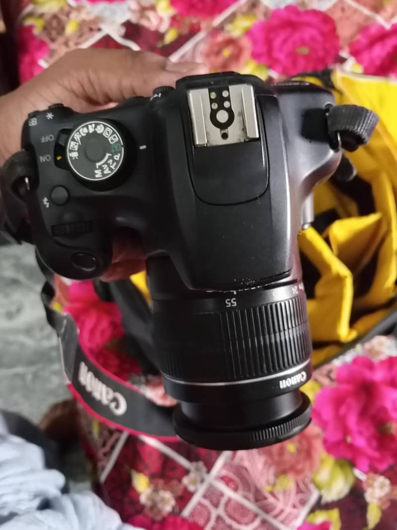 1200D 2