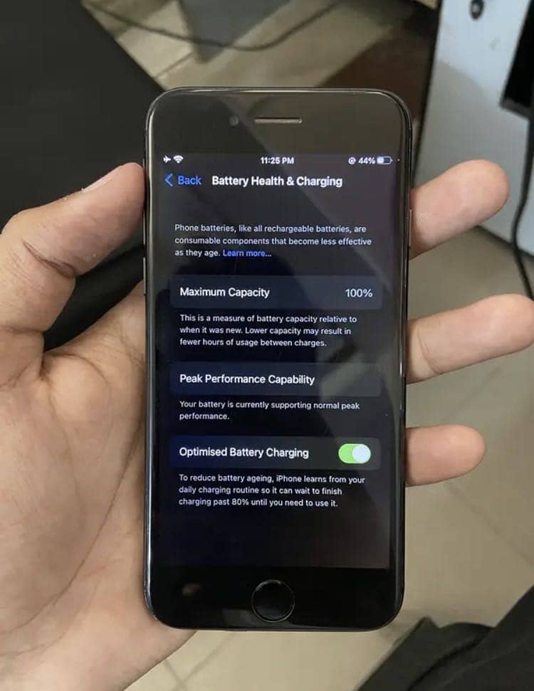 Apple iPhone 8 1