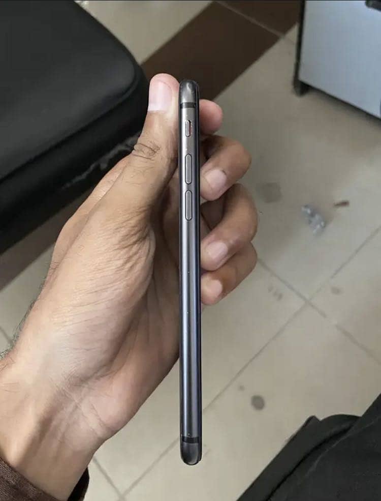 Apple iPhone 8 2