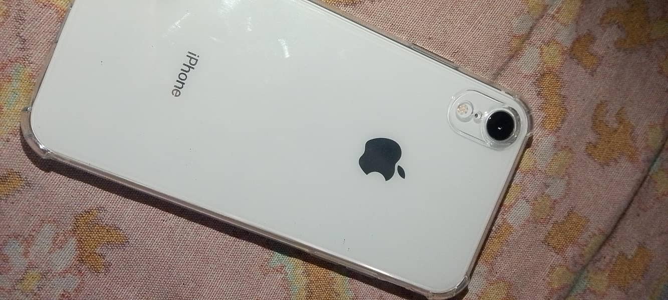 Apple iPhone XR 0