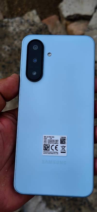 Samsung Mobile a17 6gb 128gb