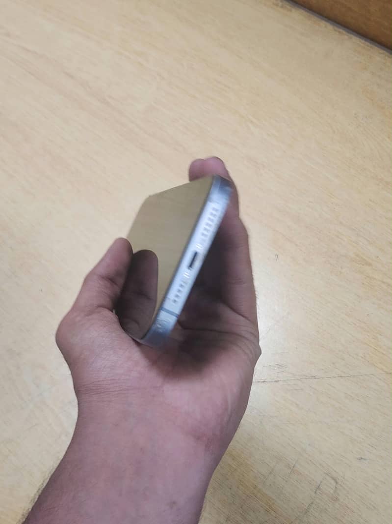 Apple iPhone 14 plus fu 5
