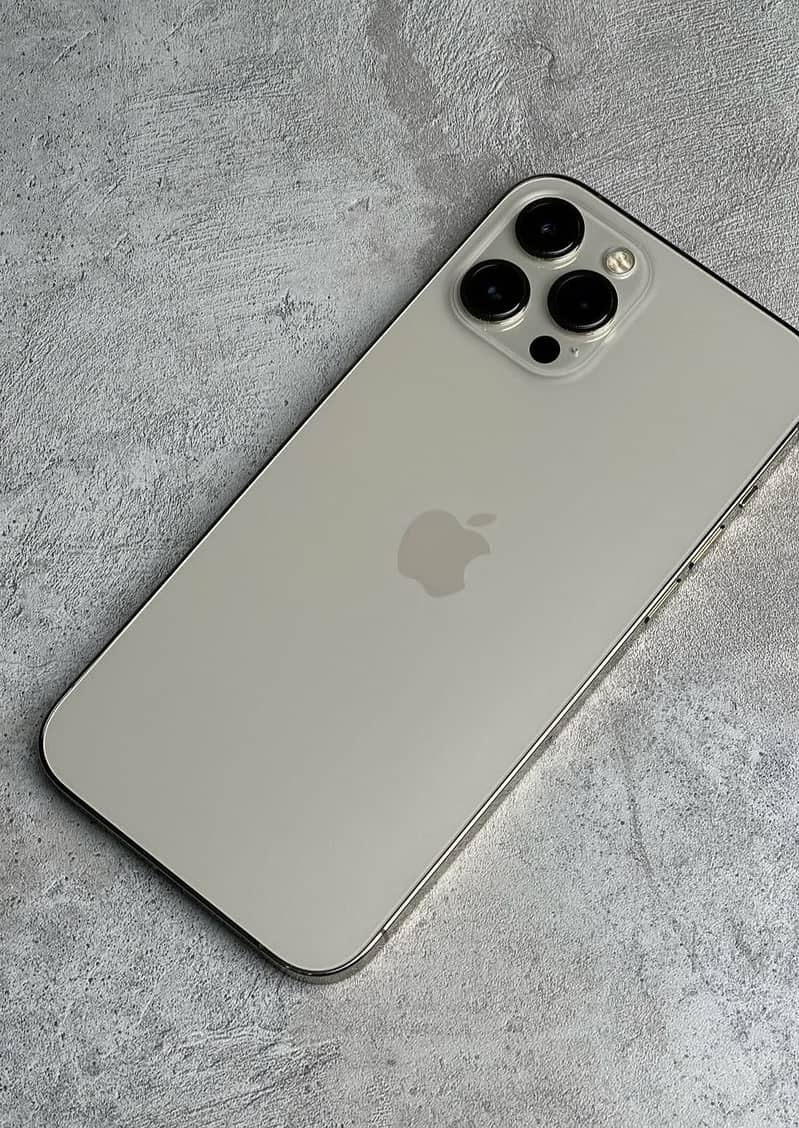 Apple iPhone 12 Pro Max 3
